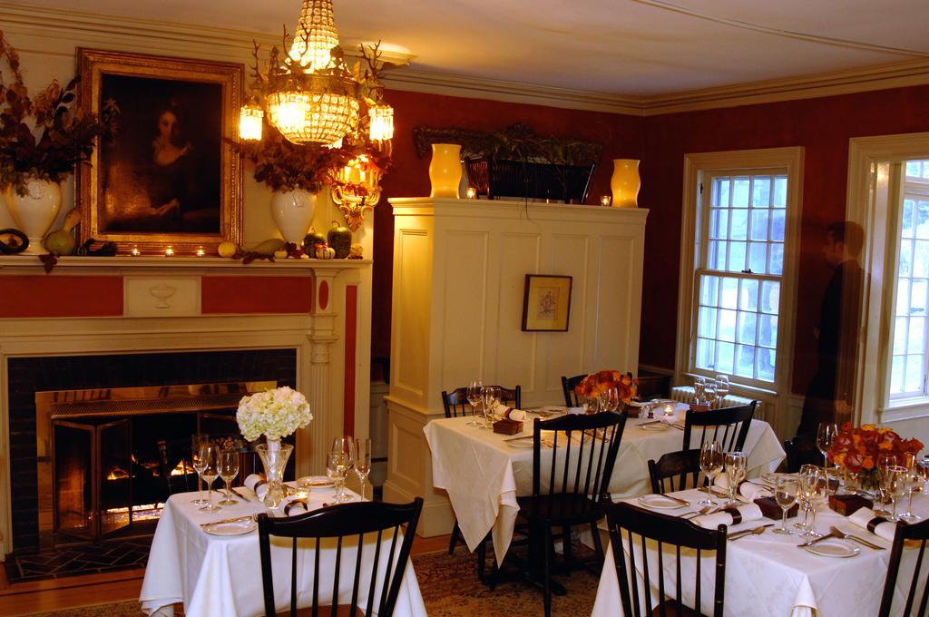 Bee And Thistle Inn Old Lyme Eksteriør bilde
